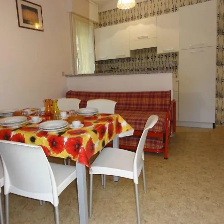 In 38355 Apartment *