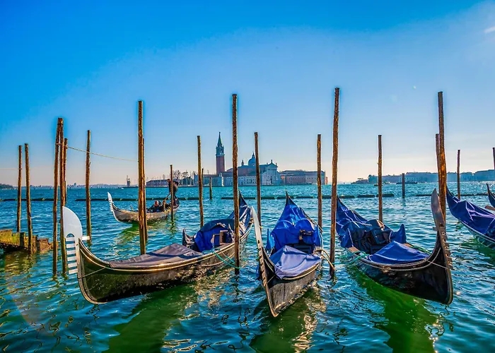 In 38355 Apartment *